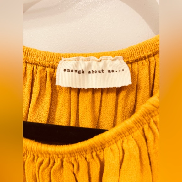 Off shoulder long sleeve crop top with ruffle fits like Medium - Picture 2 of 6